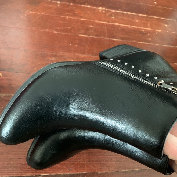 Black ankle boots - Picture 9 of 10